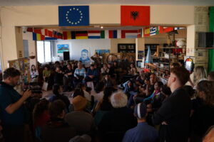 Kampi i Gjadrit – dy vite pa transparencë, pa llogaridhënie, pa dinjitet.